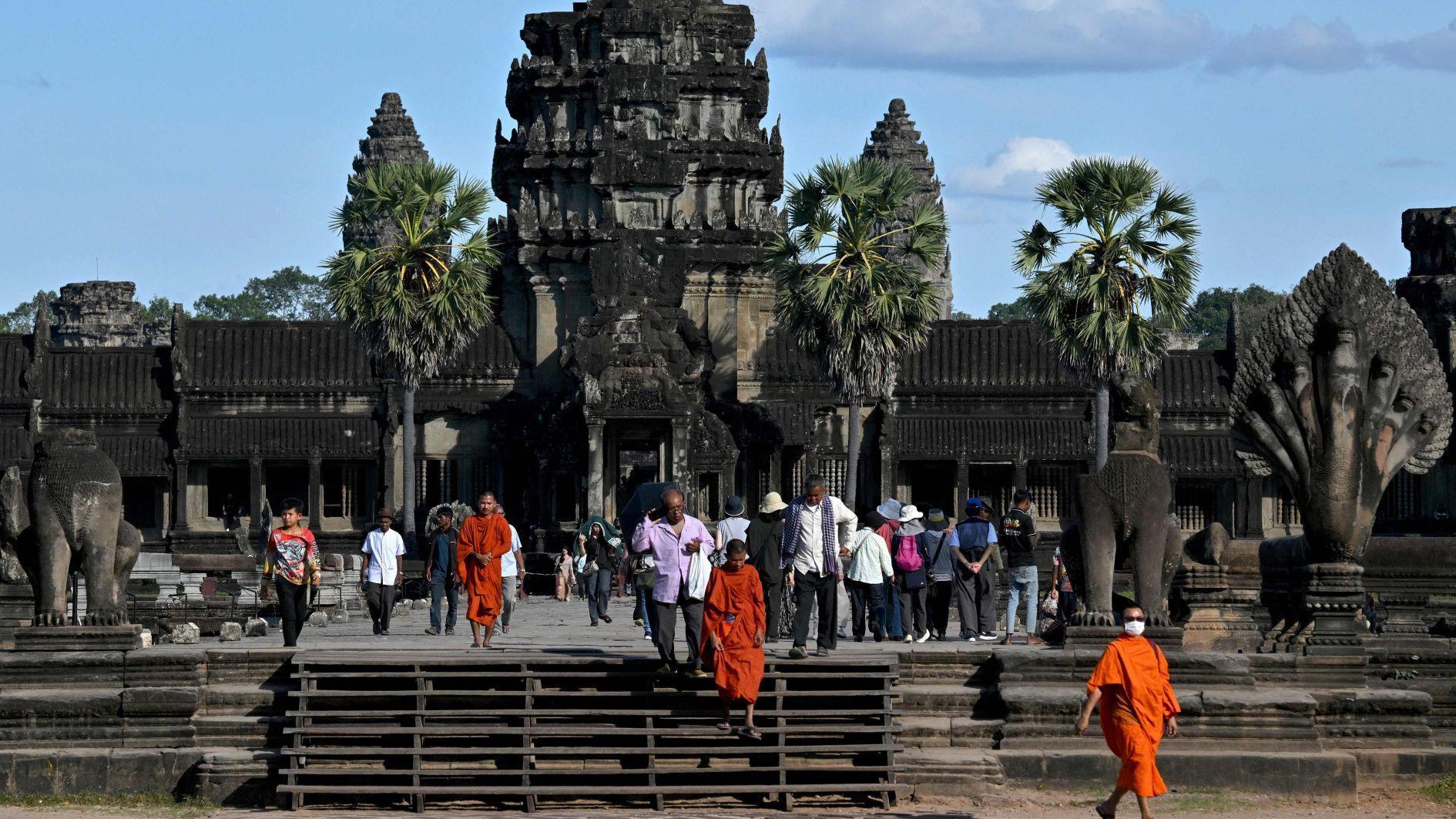 Cambodia slams demolition of Hindu statue