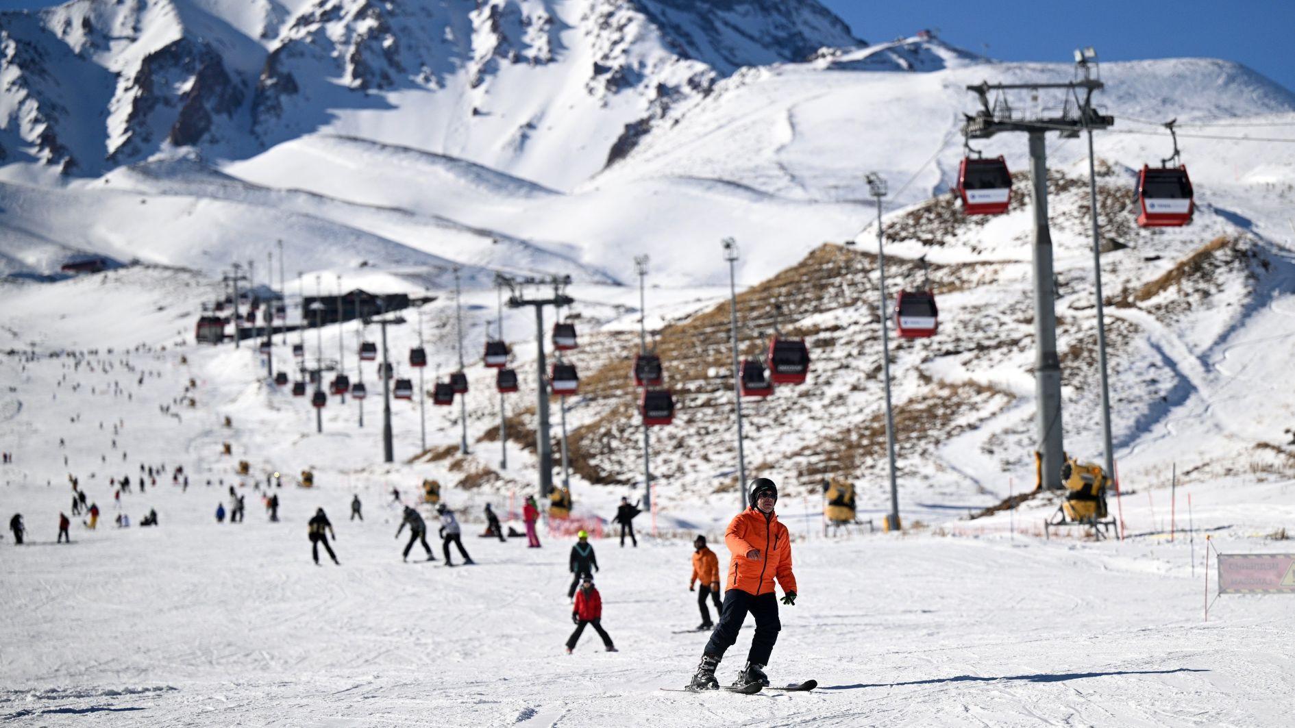 Türkiye braces for snow-dusted New Year as cold wave arrives