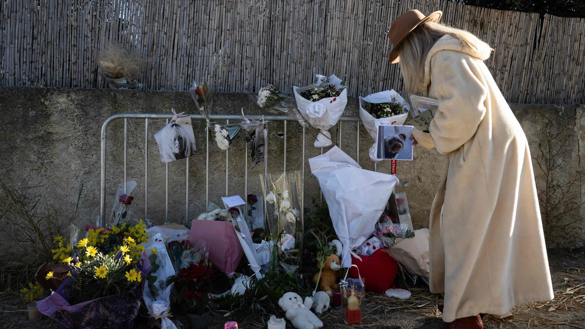 Bardot to be buried in Saint-Tropez amid tribute debate