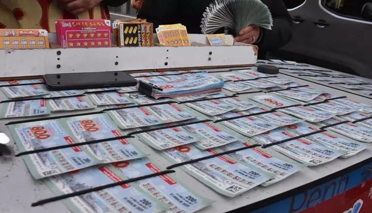 MİLLİ PİYANGO 2025 YILBAŞI ÇEKİLİŞİ RAKAMLARI || GEÇEN SENE BÜYÜK İKRAMİYE HANGİ BİLETE ÇIKTI, TAM MI, YARIM MI, ÇEYREK Mİ