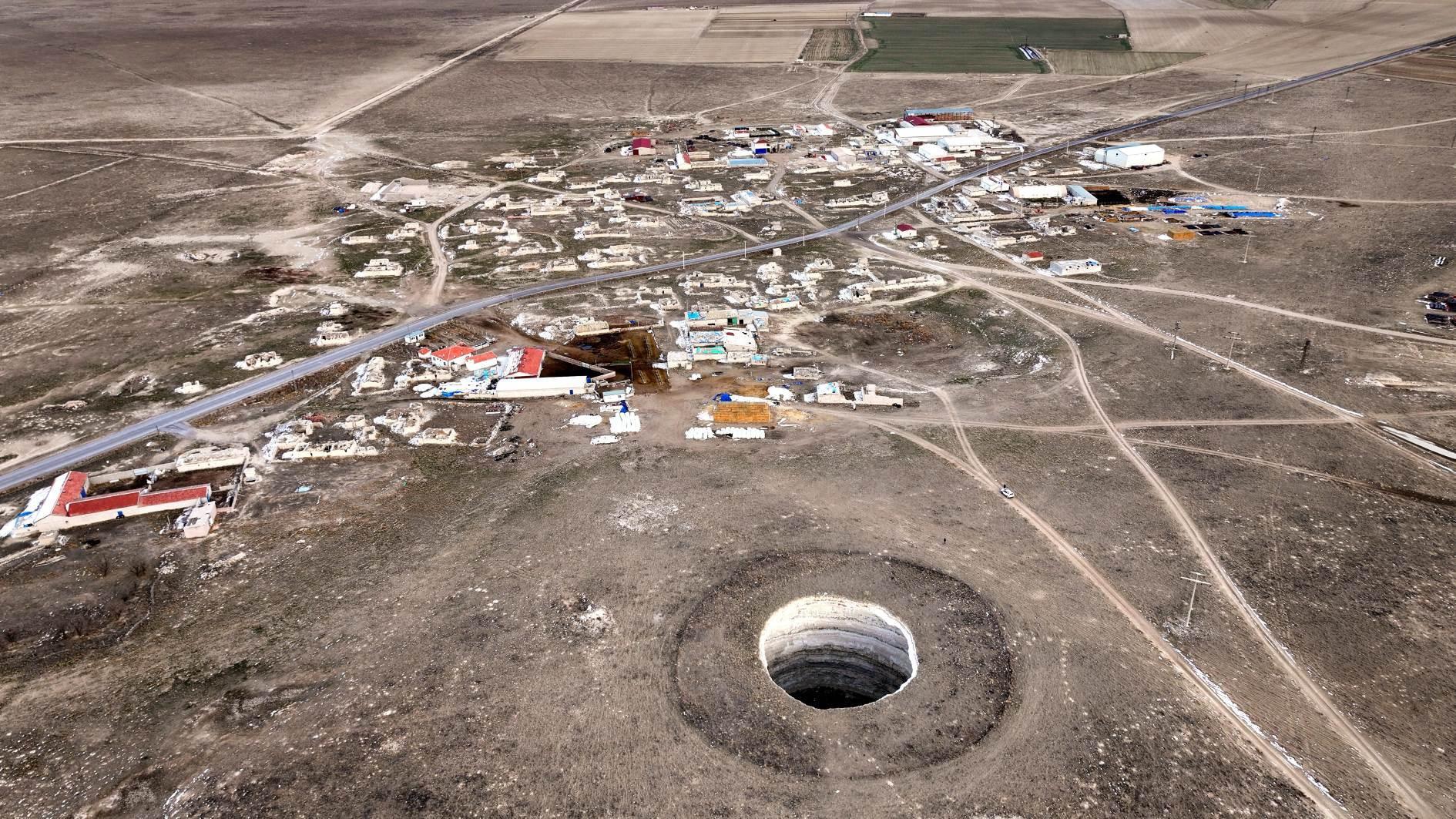 Konya to launch early warning system against sinkhole risk