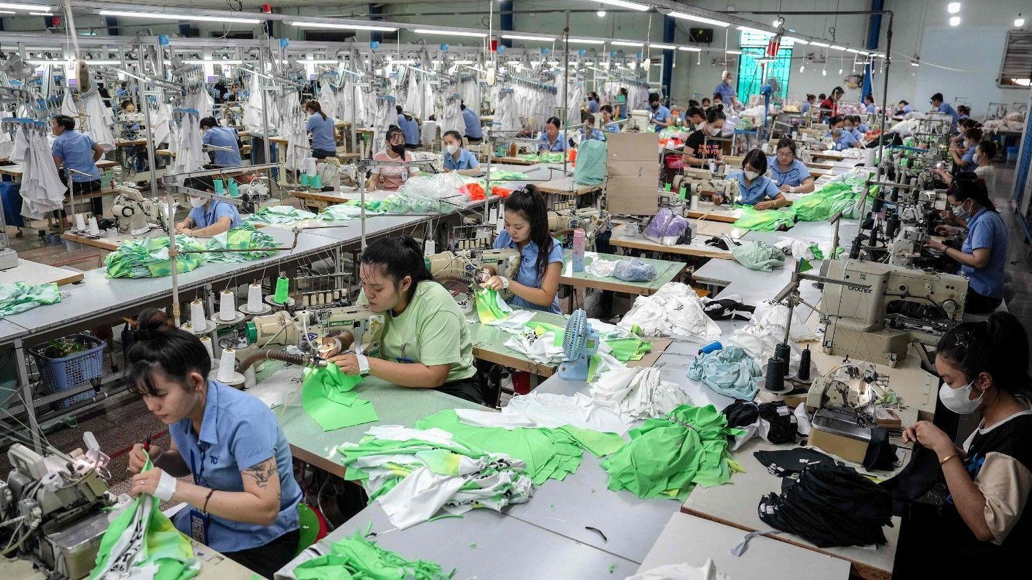 Manufacturing PMI rises for second month in a row