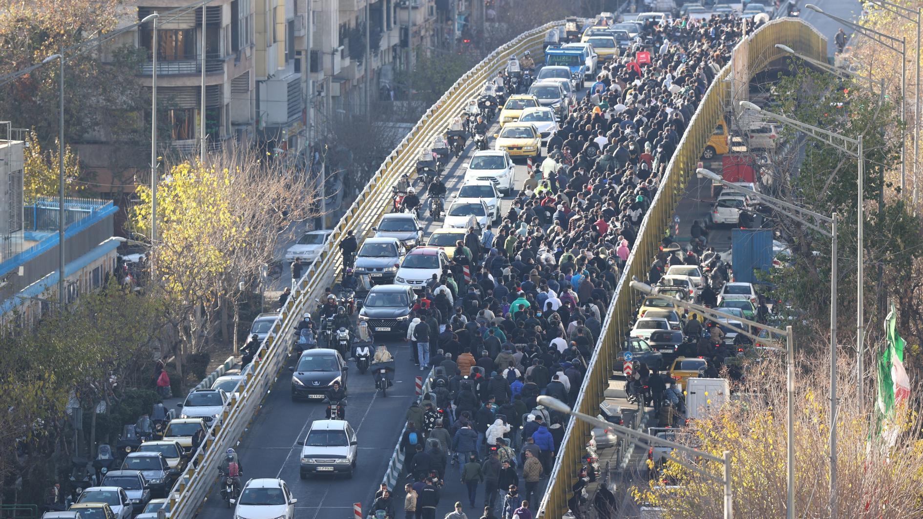 New clashes in Iran as protests enter second week: Rights groups