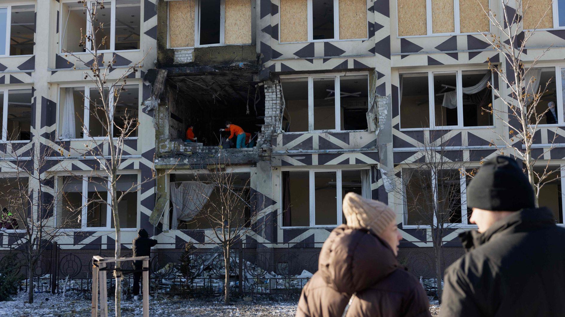 Two killed in series of Russian attacks on Ukraine