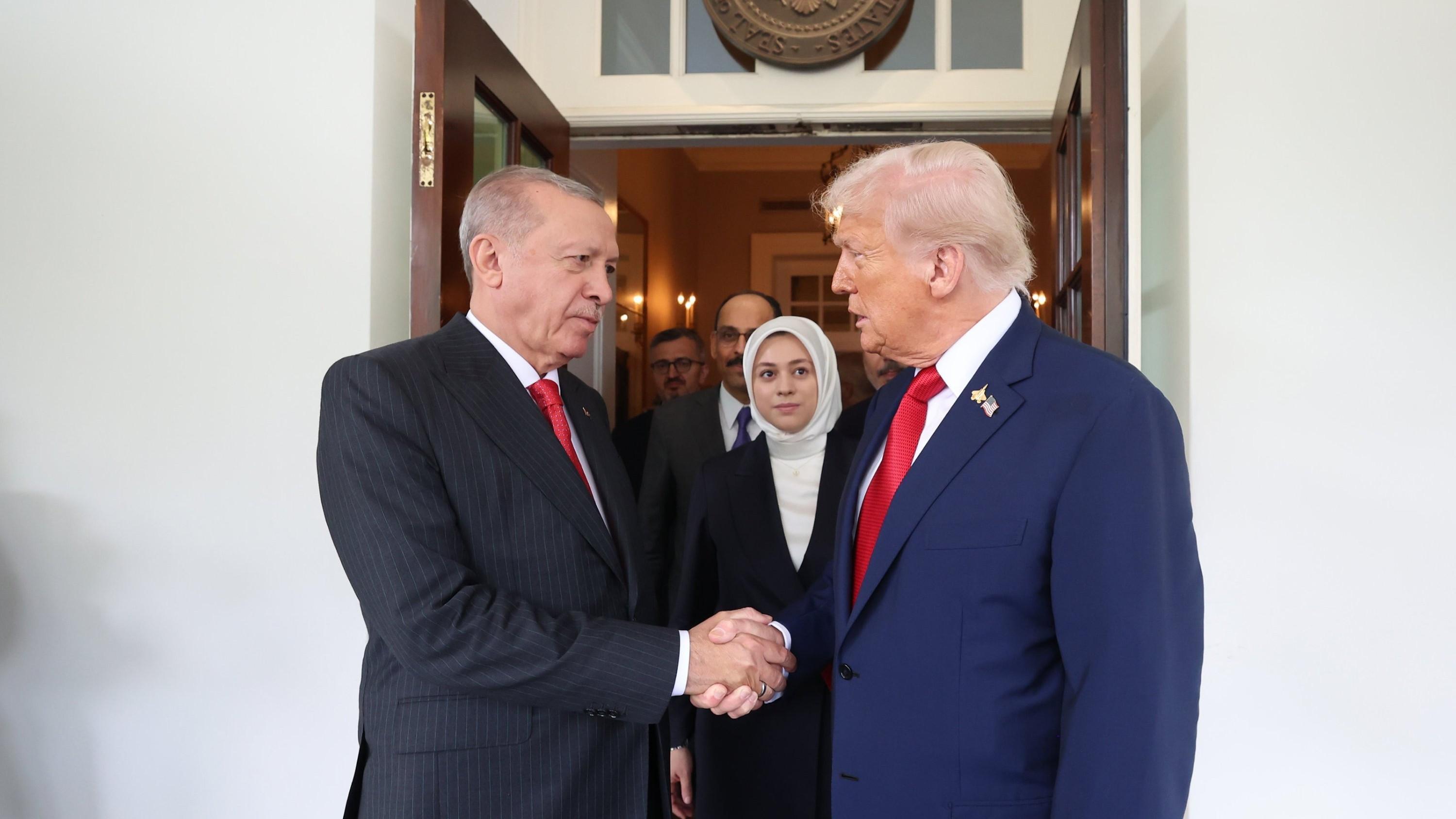 Erdoğan says Türkiye raised concerns over Venezuela in phone call with Trump