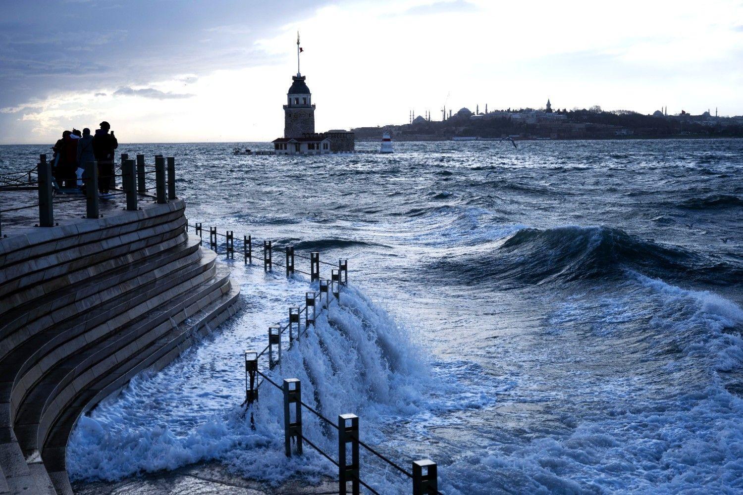 Istanbul begins cleanup after violent storm leaves trail of destruction