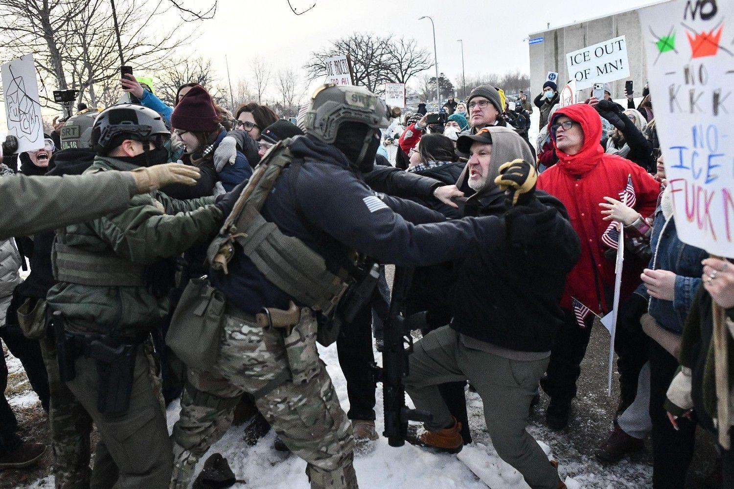 Protesters, US law enforcers clash