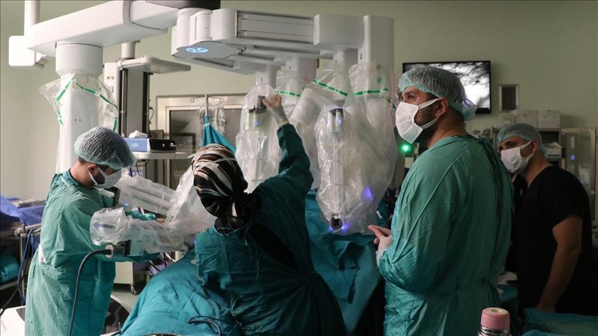 Doctors reject Elon Musk’s claims robots will replace surgeons