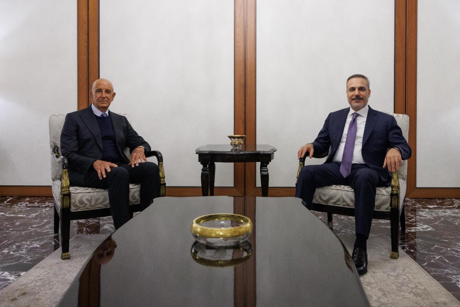 Turkish foreign minister to pay visit to UAE amid Mideast tensions