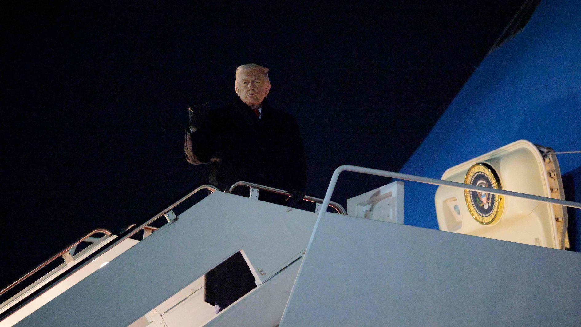 Trump heads for Davos maelstrom over Greenland