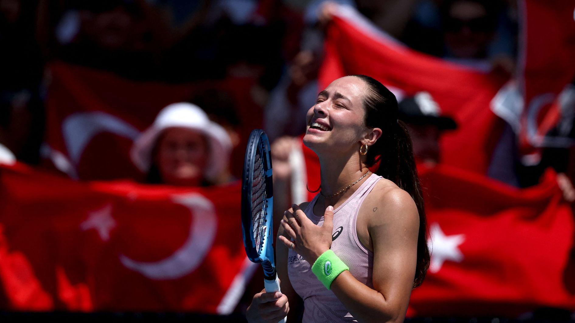 Sönmez soaks in acclaim on historic Melbourne run