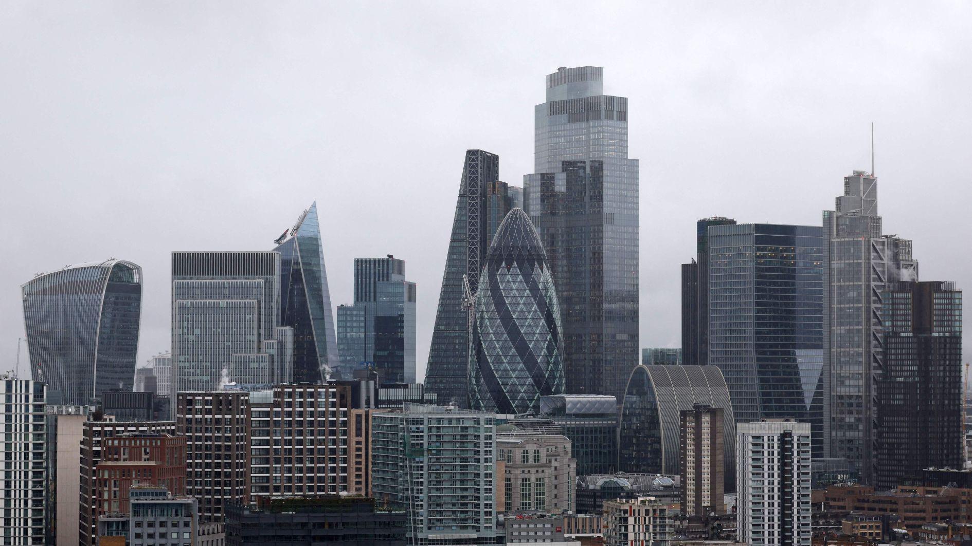 UK will refund visa fees to attract ‘trailblazer’ investment