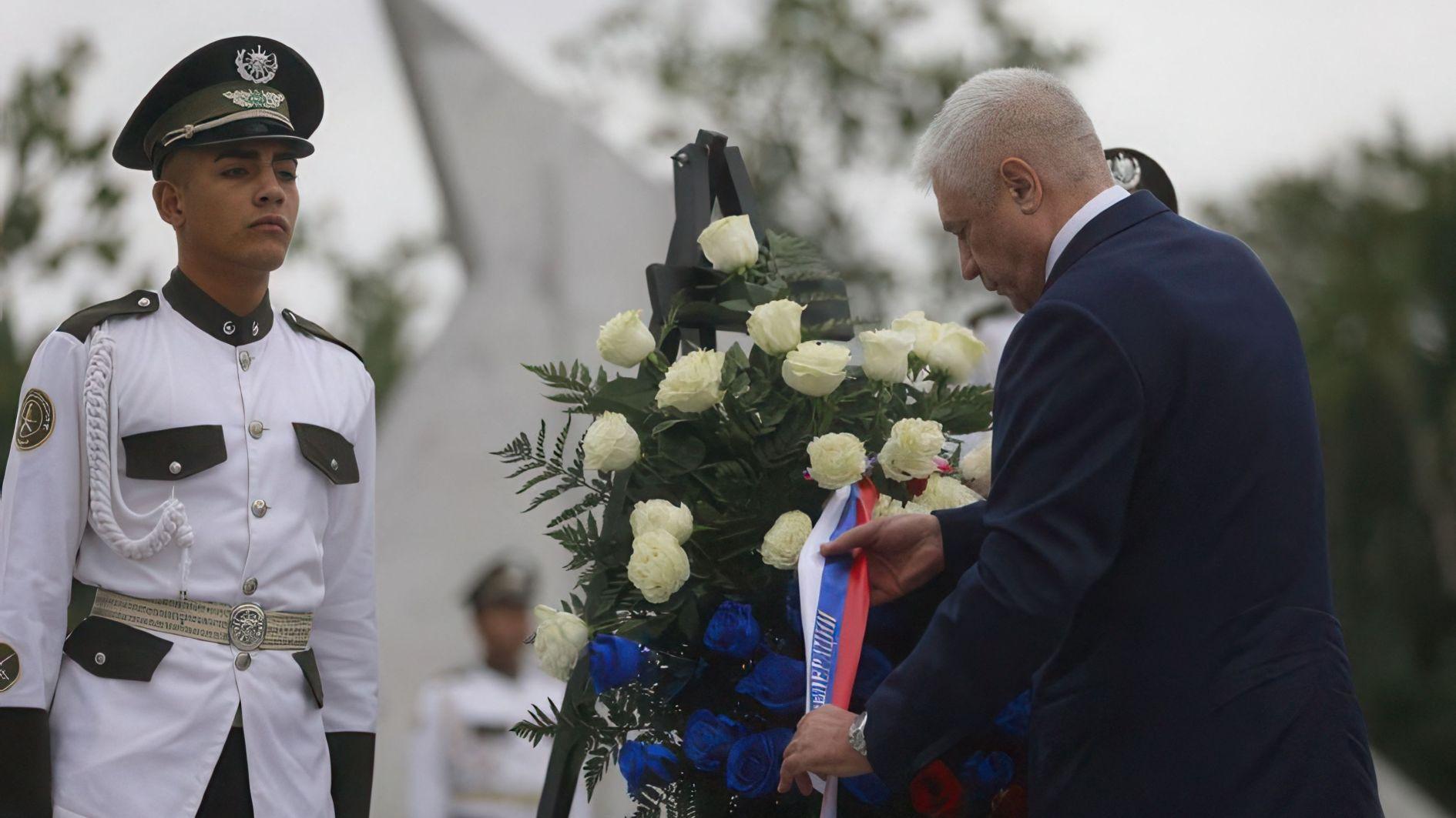 Russian minister visits Cuba