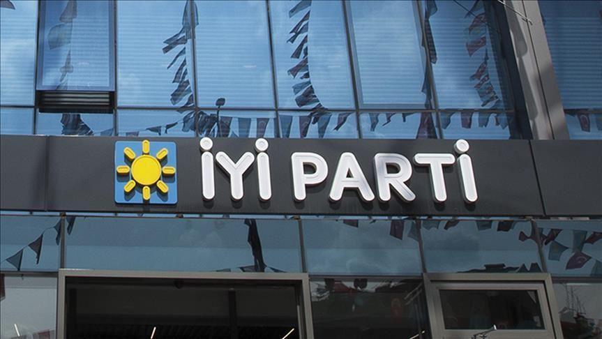İYİ Party retools top board following convention