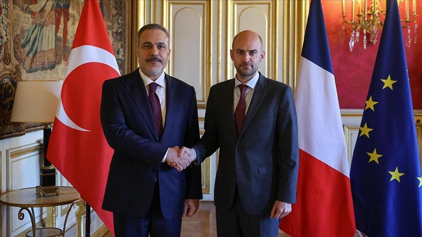 Türkiye, France to discuss bilateral, regional issues in key visit