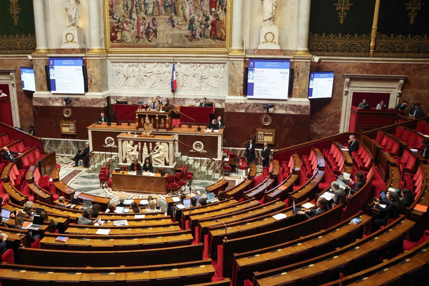 French MPs pass bill banning social media for under-15s