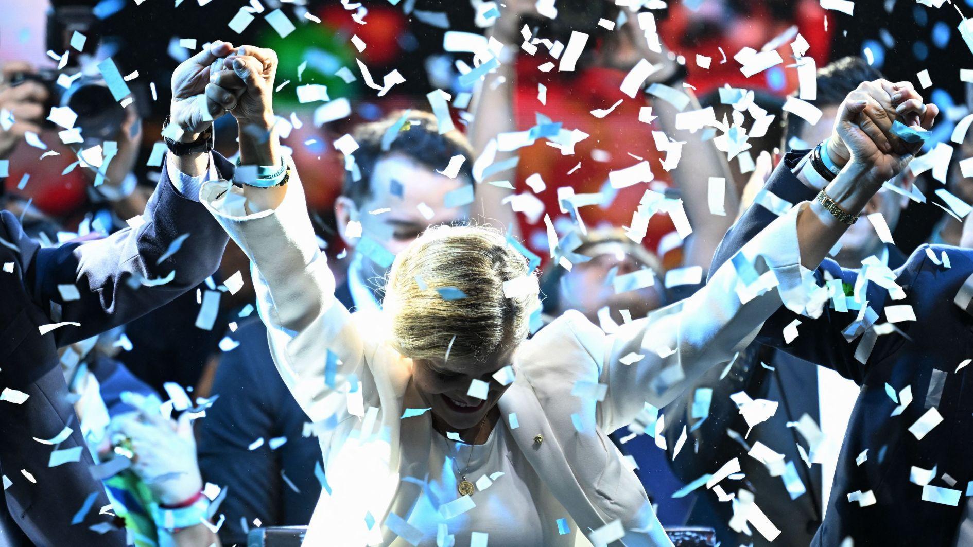 Right-winger wins big in Costa Rican poll