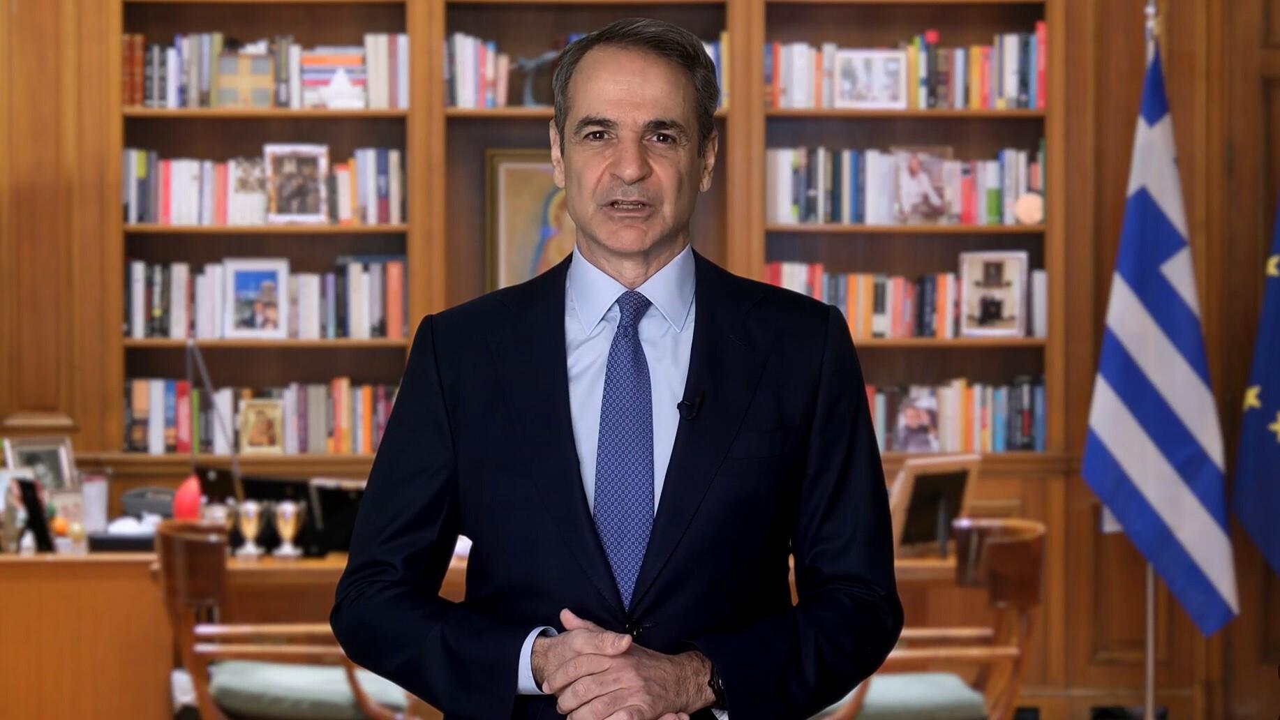 Greek PM initiates bid to revise constitution