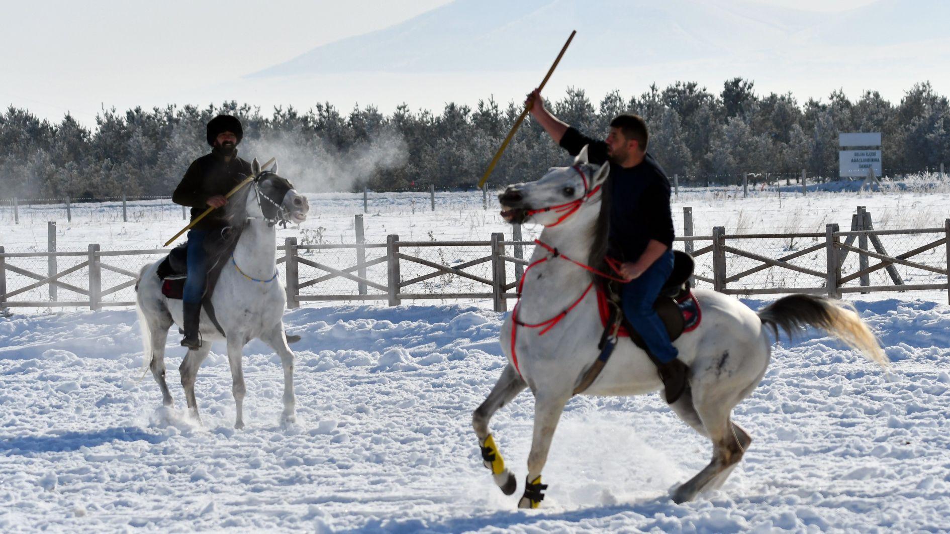 Traditional Equestrian Javelin draws growing interest in eastern Türkiye