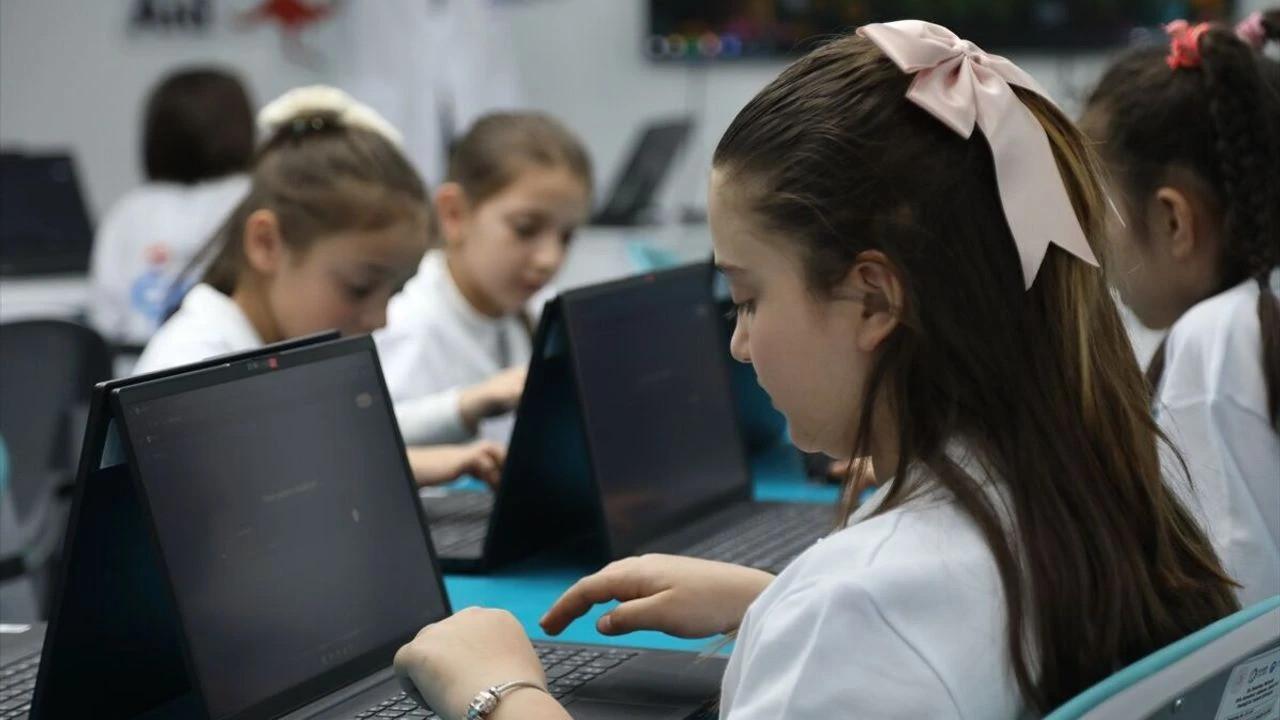 OECD warns AI boosts grades but not lasting learning