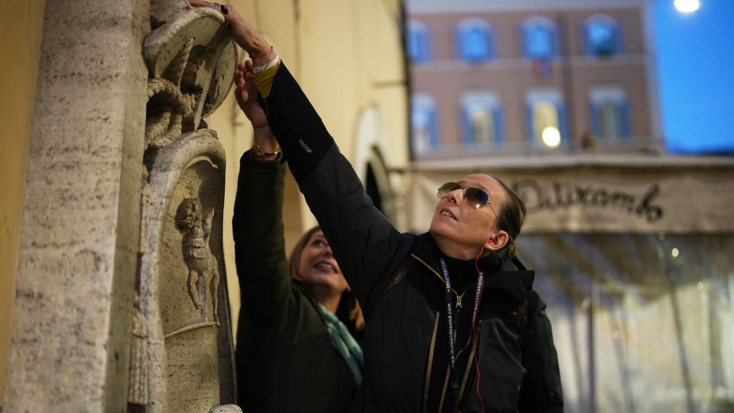 Italy makes art accessible to the blind