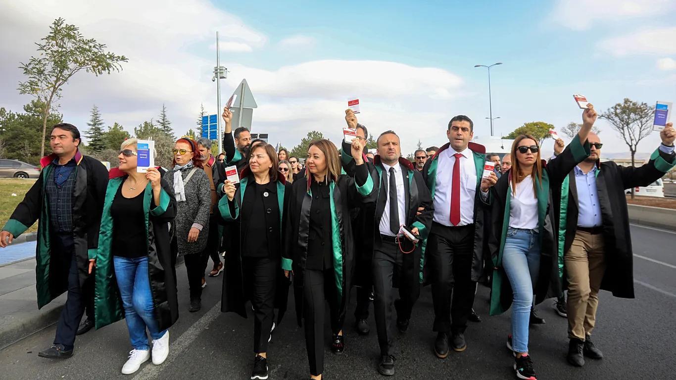 One lawyer per 430 in Türkiye as rapid education growth sparks quality concerns