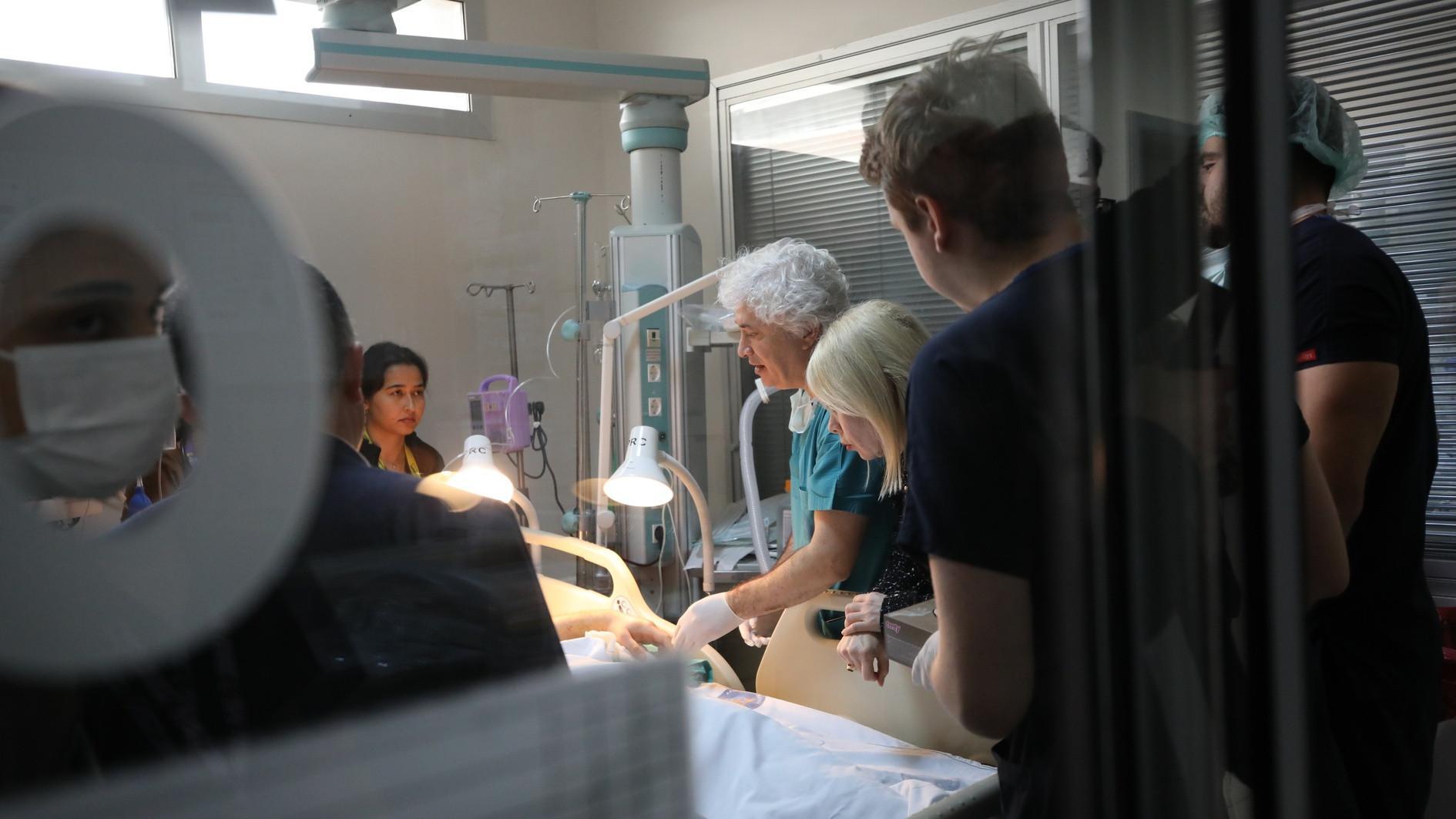 Defying odds, surgeons restore limbs after deadly Antalya bus crash