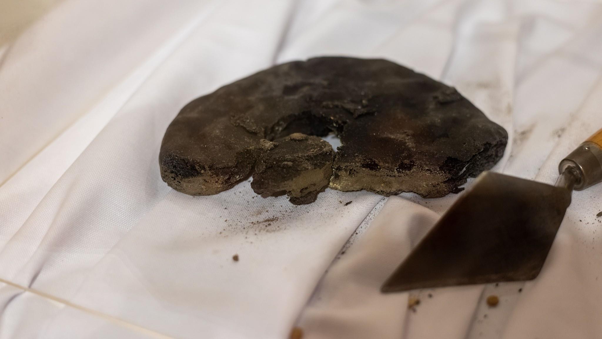 Mystery of burnt bread