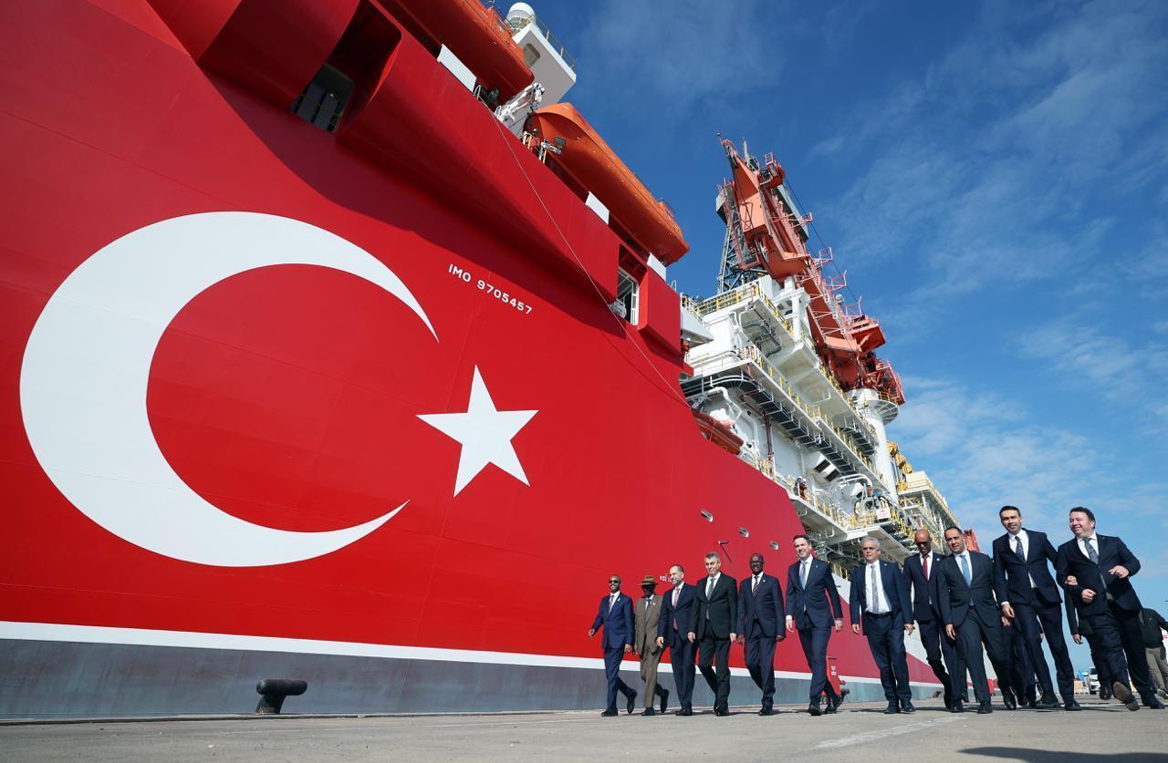 Türkiye deploys drillship, navy escort for Somalia offshore oil, gas search