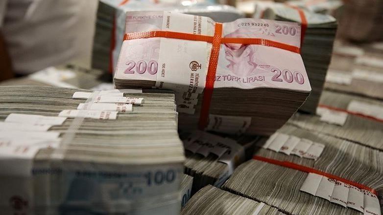 Budget records 215 billion Turkish Liras deficit in January