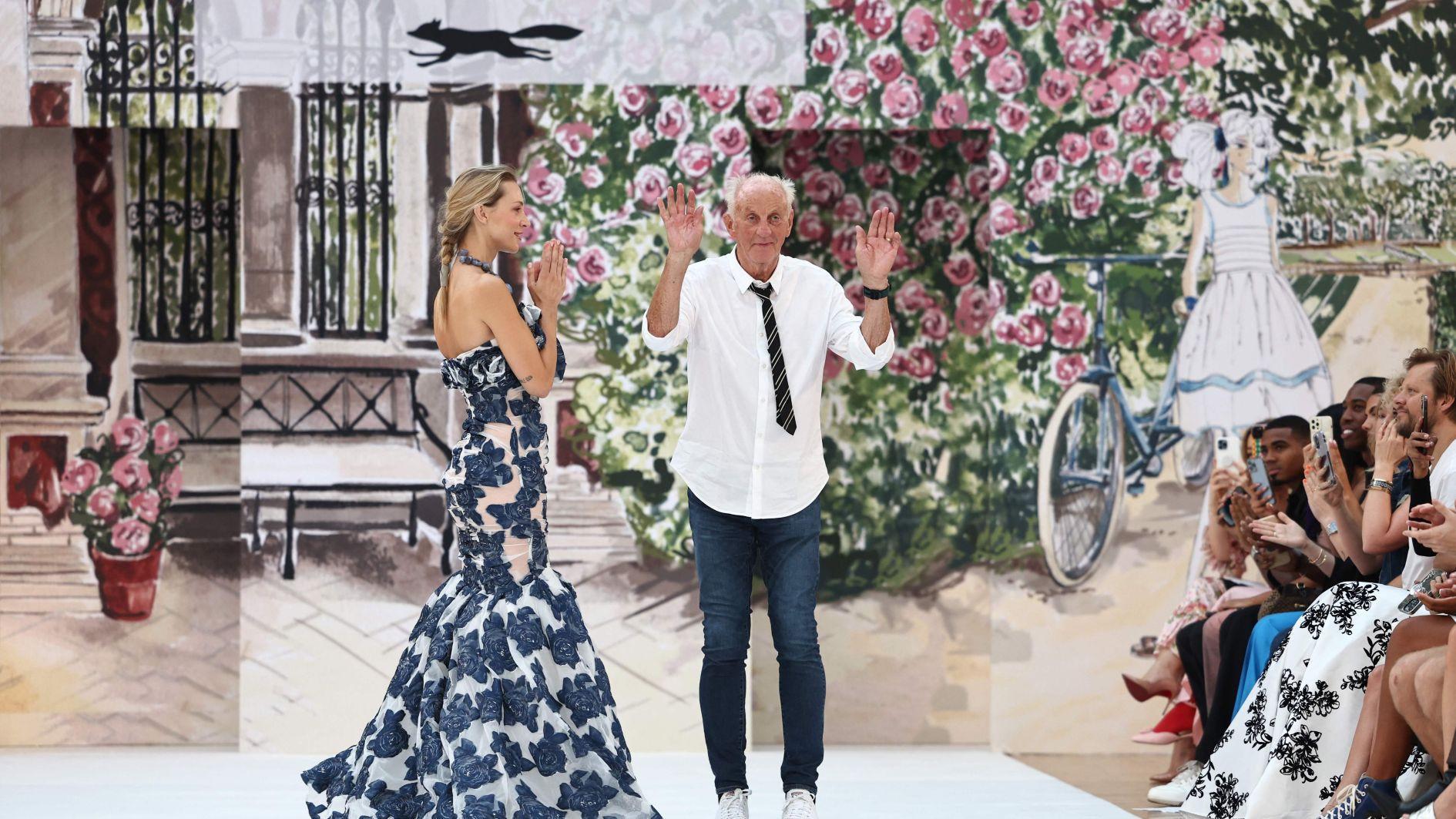 London fashion week opens with tribute to one of its greats