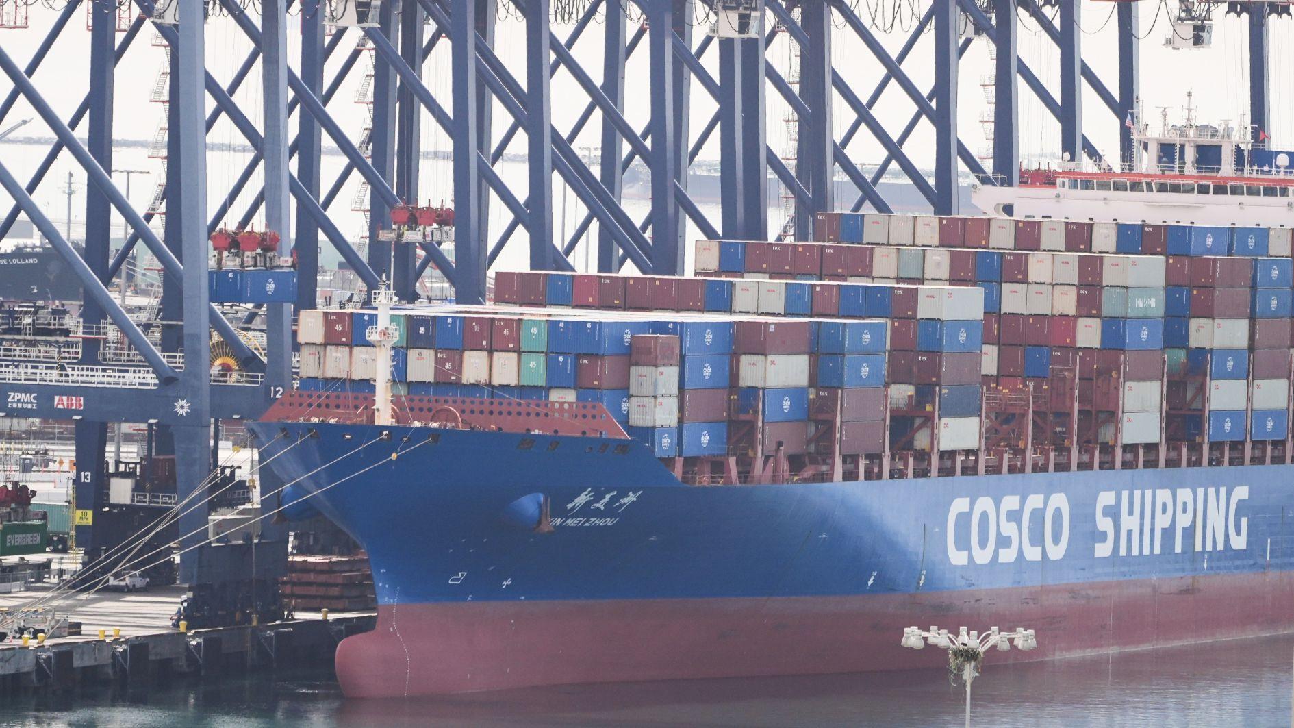 Trump hikes US global tariff rate to 15 pct