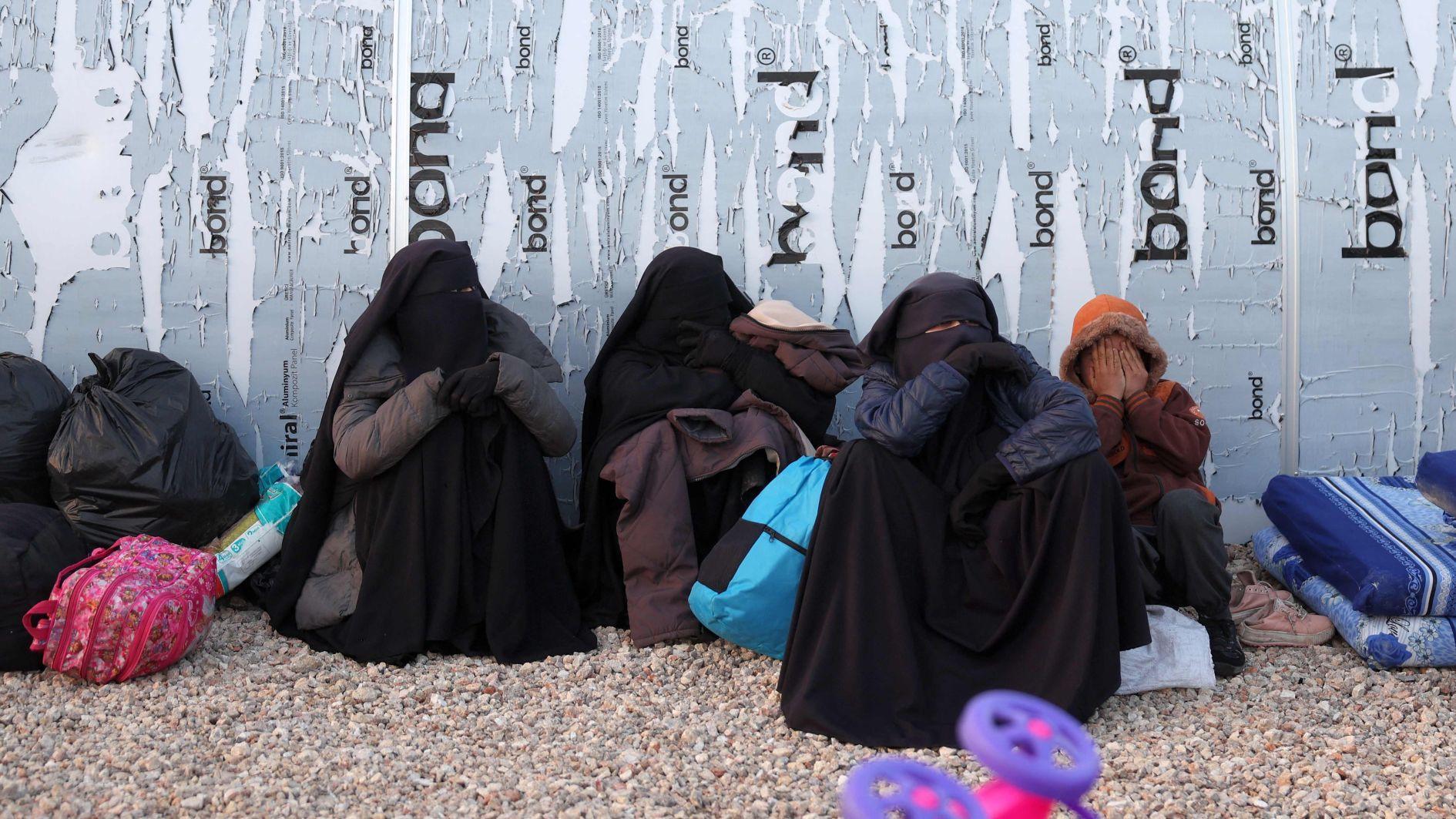 ISIL urges members to fight Syria's new government