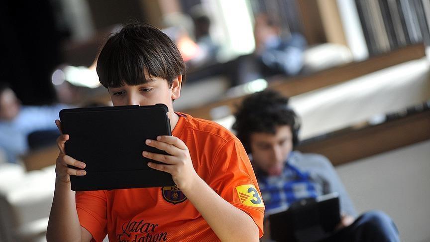 Türkiye launches probe into major social media platforms over child data safety