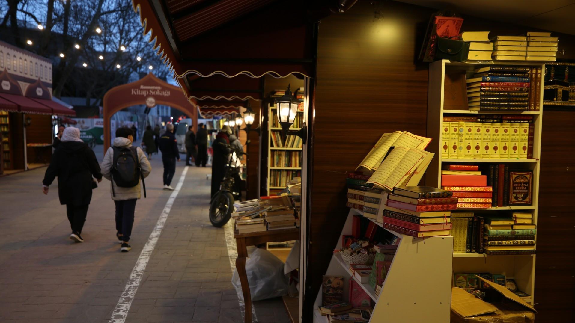 Book Street offers Ramadan spirit to readers in Sakarya