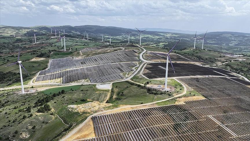 Türkiye’s solar, wind power capacity surpasses 40 GW