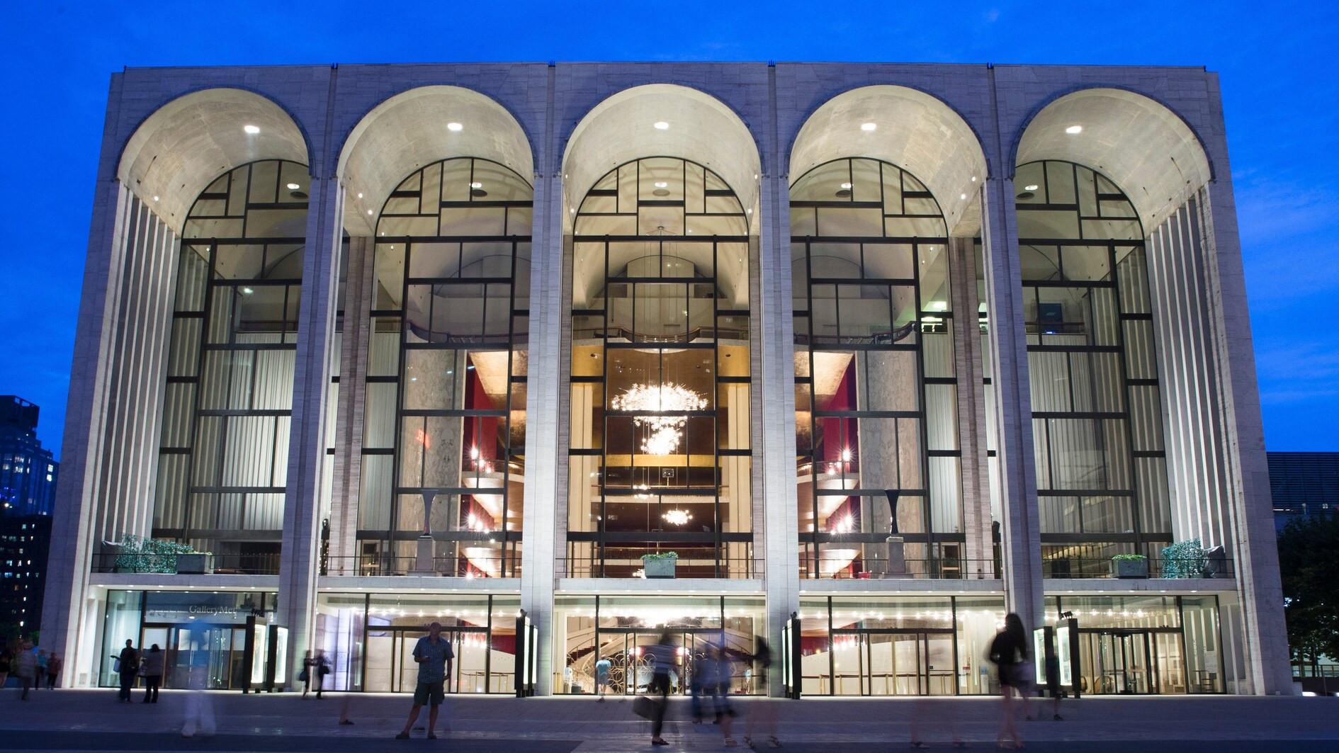 Met Opera announces smallest lineup since 1966