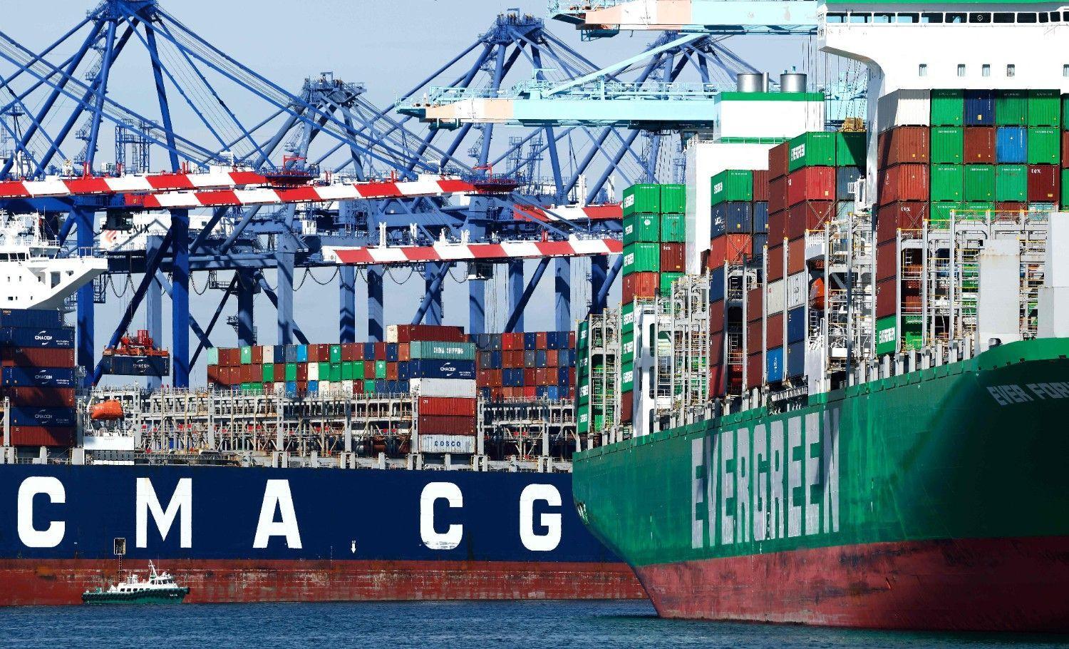 New US tariffs take effect after Supreme Court ruling