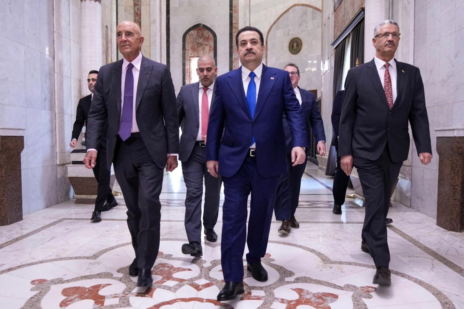 Iraq, Chevron signs deals to develop oil fields