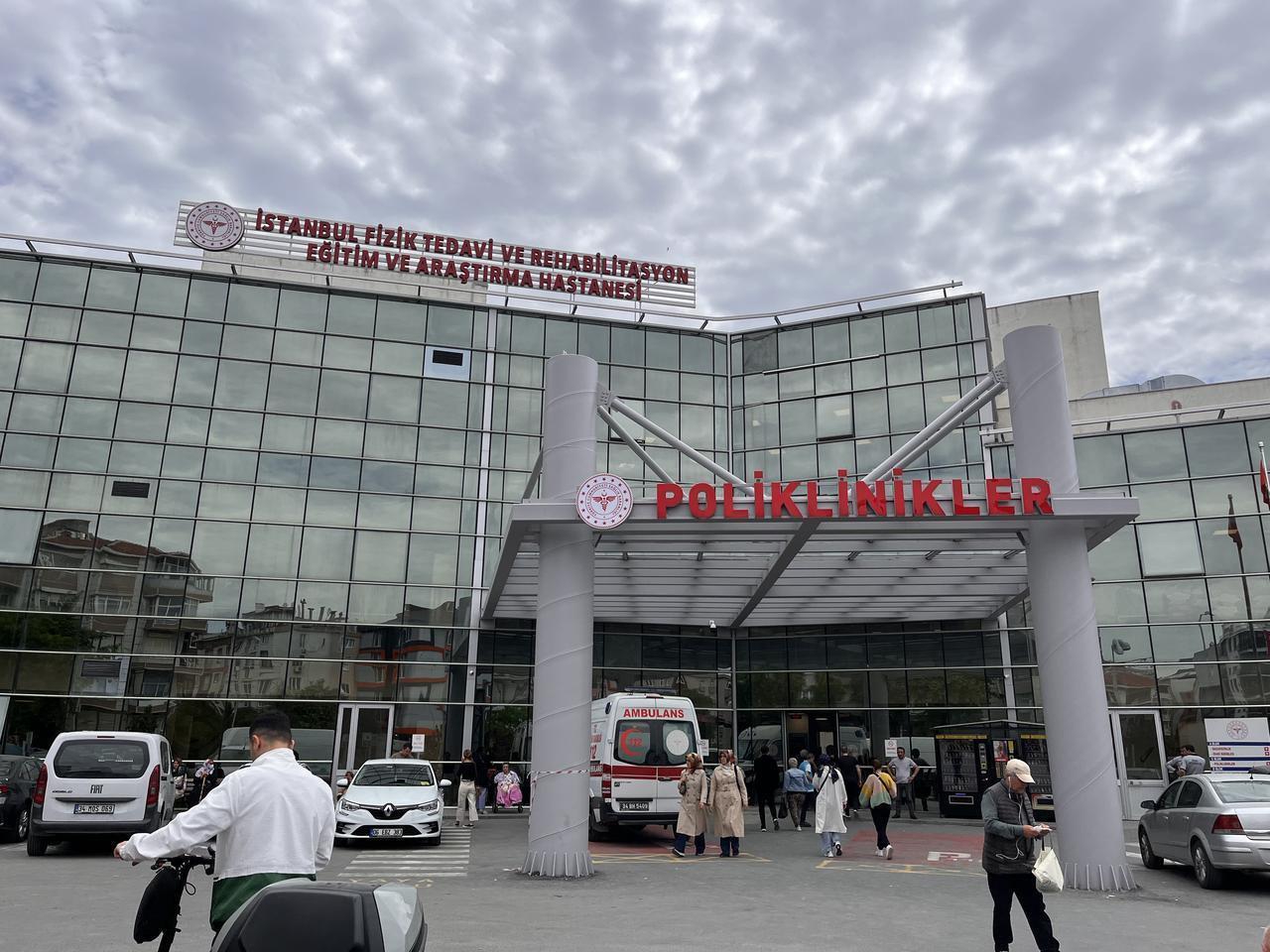 Türkiye’s doctor visits top 1 bln as strain mounts on public health system