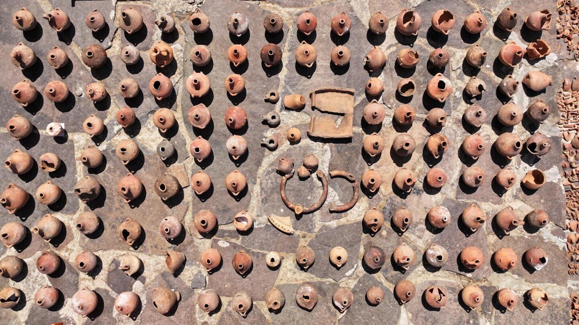 Hydriskoi collection unearthed at Demeter Temple