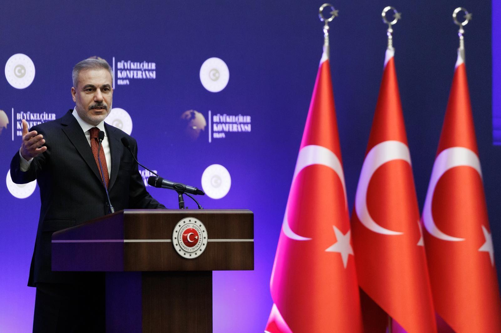 Ankara launches initiative to diffuse Afghanistan-Pakistan tension