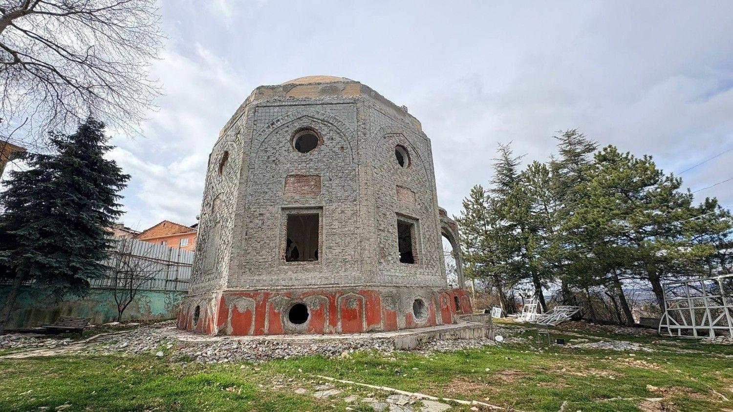 Historic Çinili Mosque in Kütahya to be rebuilt