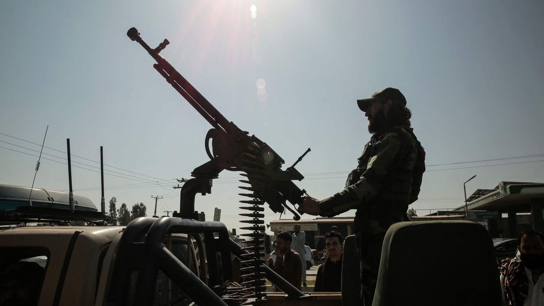 Explosion, gunfire as Afghan forces shoot at aircraft over Kabul