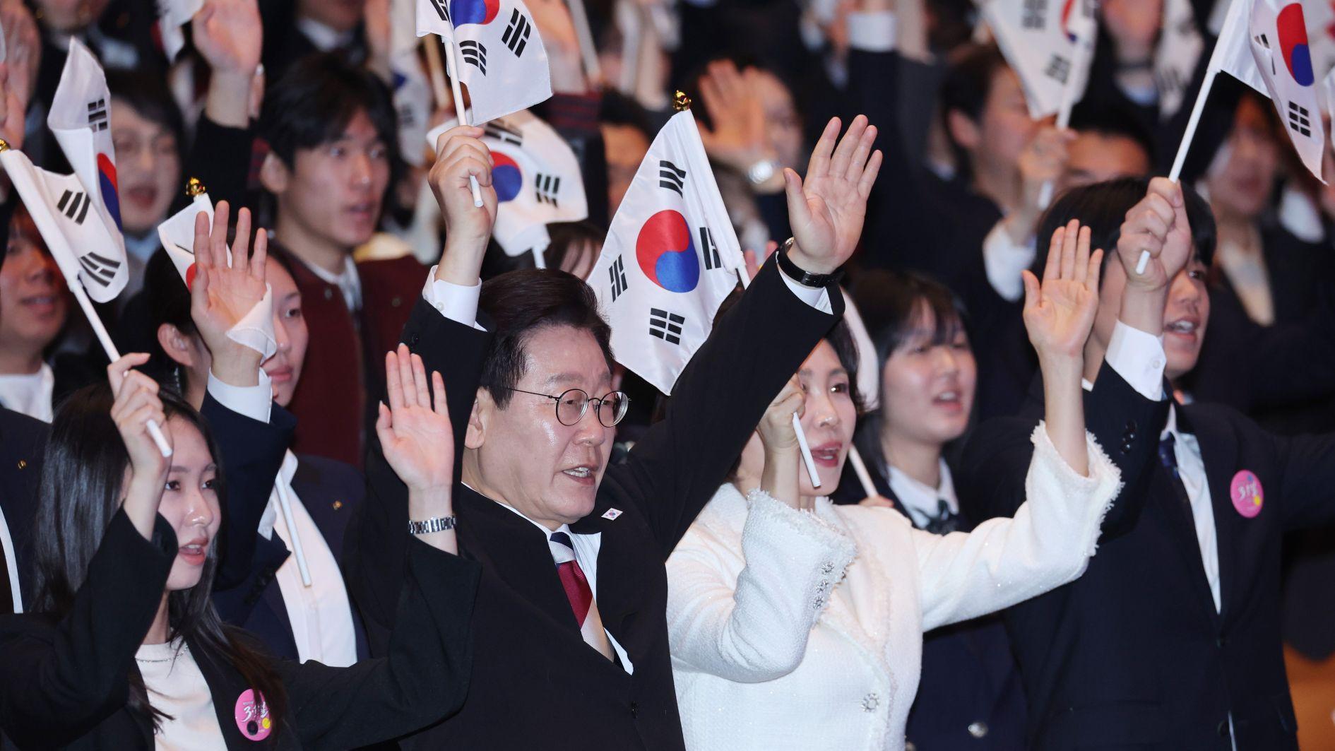 South Korea calls for resuming dialogue with North