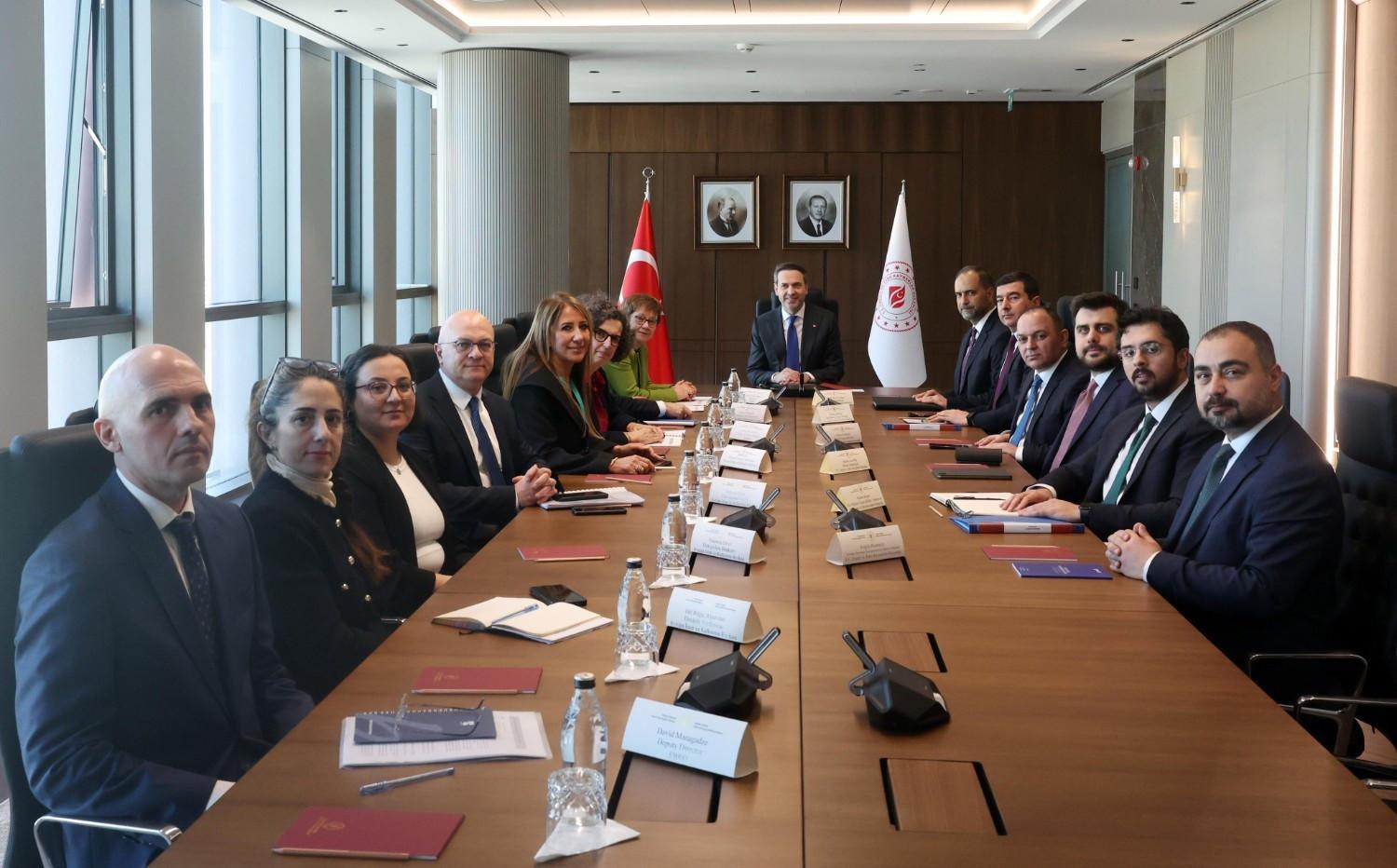 Energy Minister Bayraktar meets EBRD President Renaud-Basso