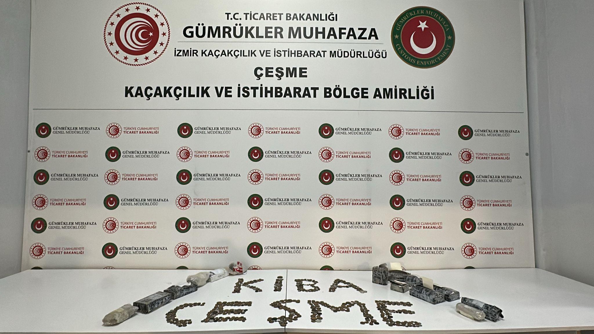 Historic coins, figurines seized at Çeşme Port