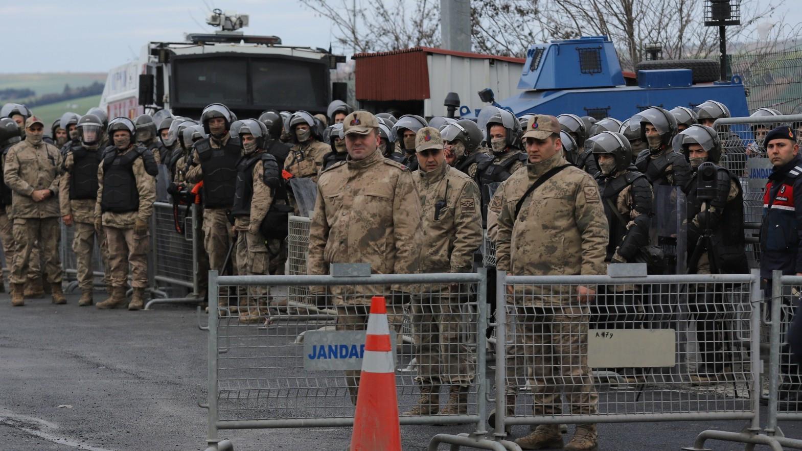 Tensions flare in courtroom as graft trial opens for İmamoğlu