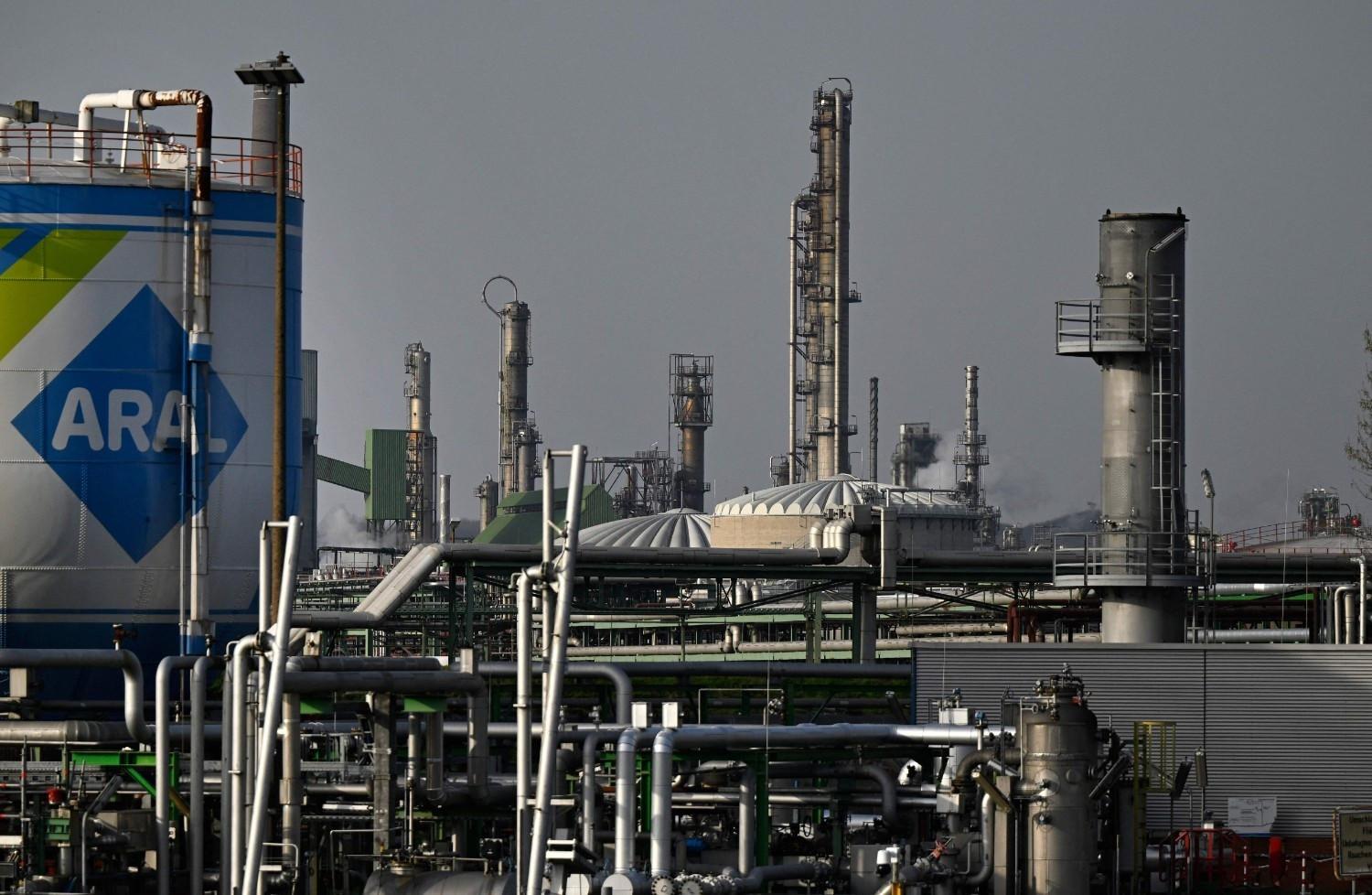 Germany, Japan to unblock oil reserves as G7 stands 'ready' to act