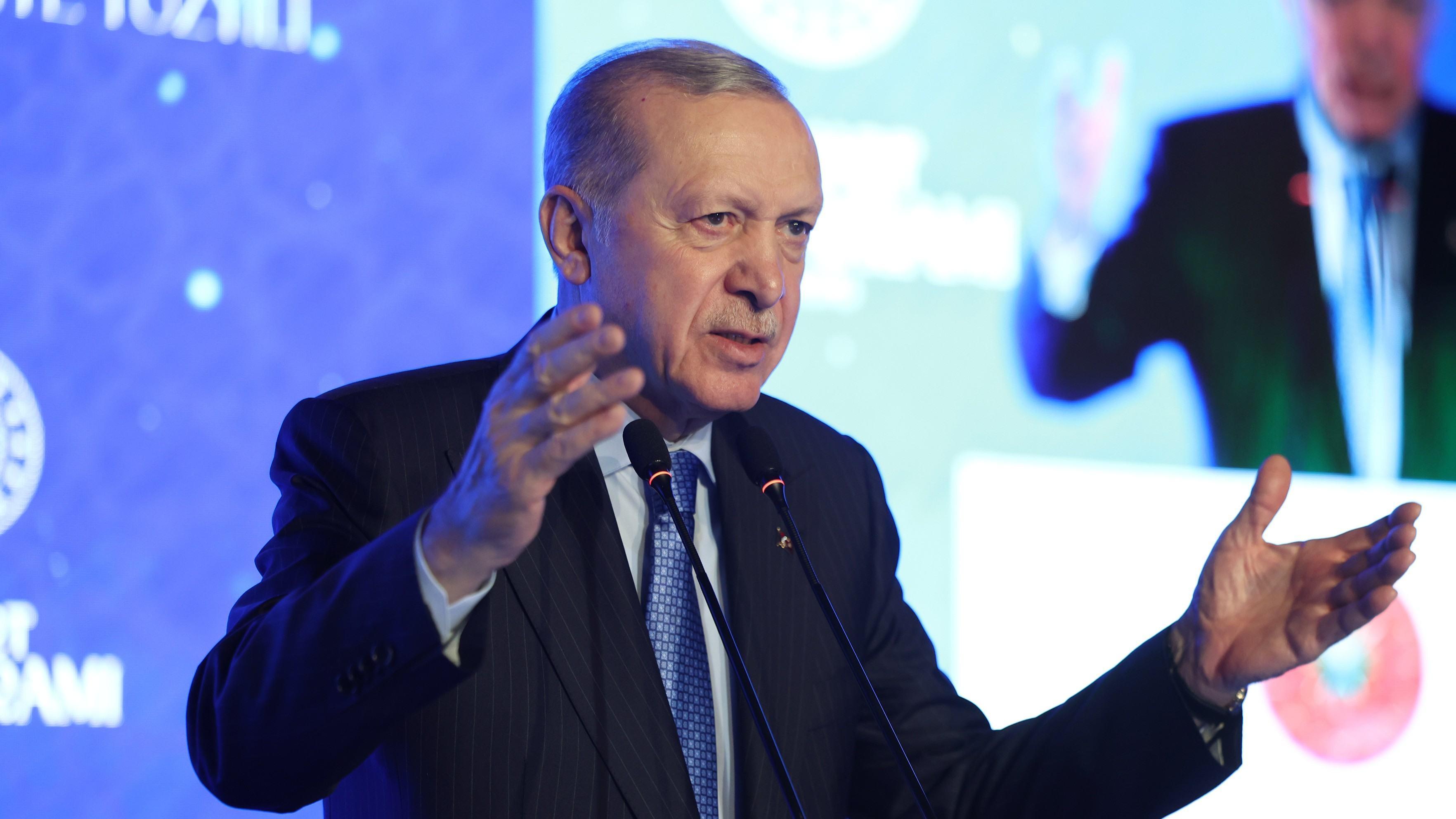 Erdoğan slams Israel for striking schools, hospitals in Iran, Lebanon 'as in Gaza'